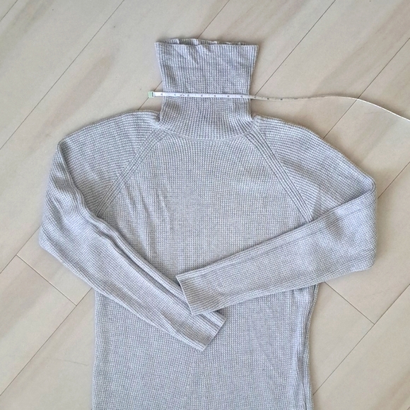 Kensie gray turtleneck dress in size medium - Picture 6 of 6